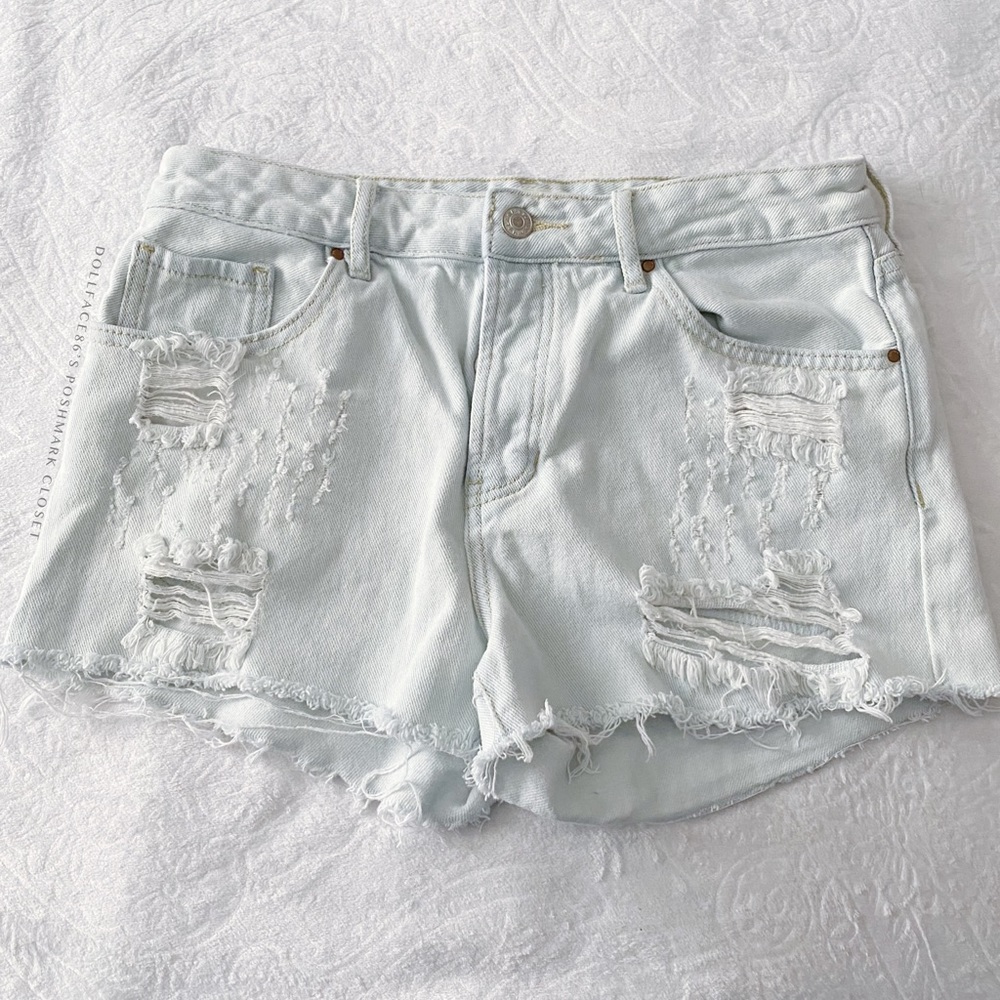 PacSun Mid Rise Light Wash Ripped Jean Shorts - Picture 2 of 13